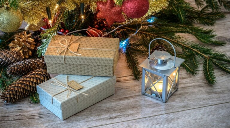 Top-Advantages-of-Selling-Christmas-Crafts